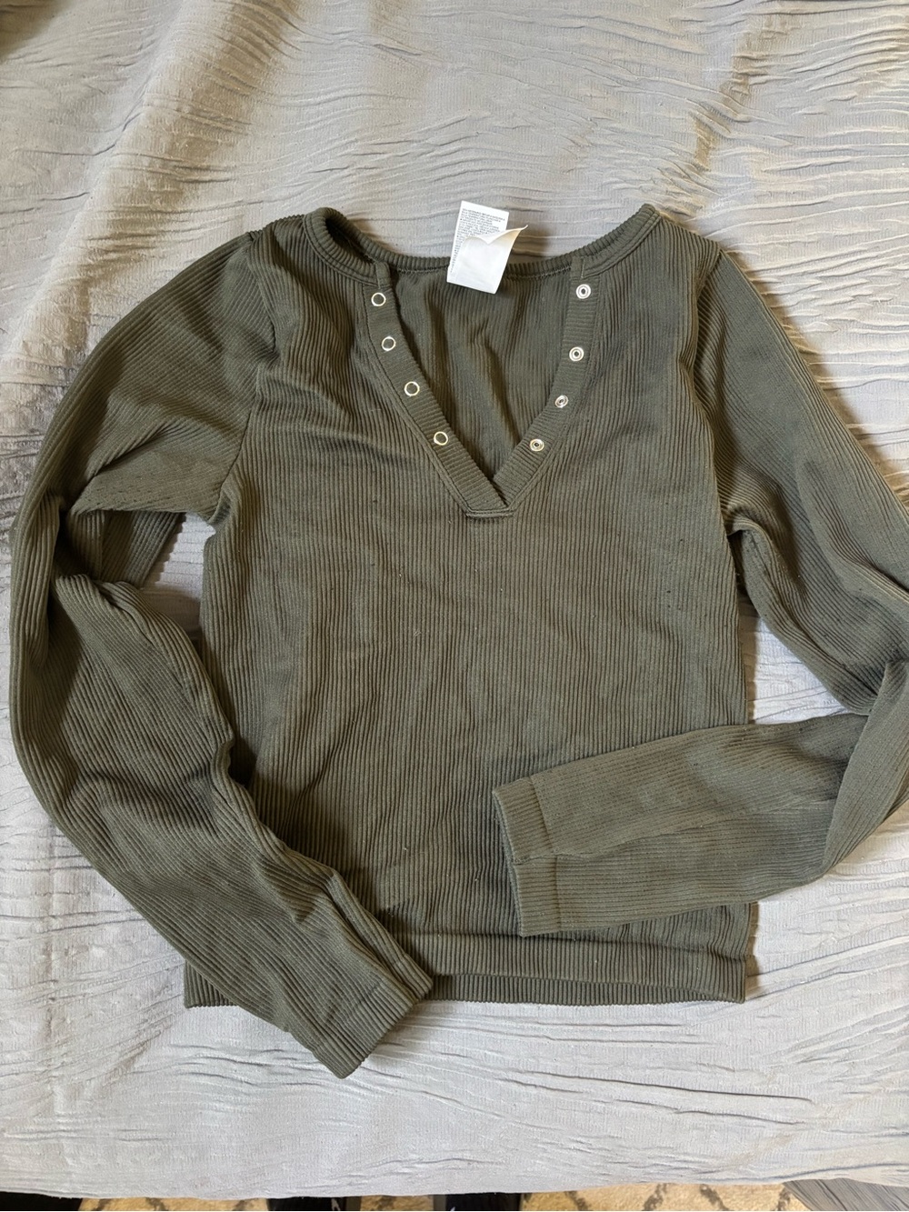 Old Navy Olive Green Ribbed Long Sleeve V-Neck Tee
